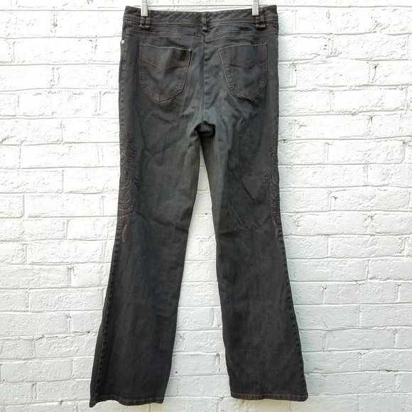 $5 SALE * size 8 TRIBAL Stretch Extensible "Java" wash Embroidered jeans - Picture 6 of 16